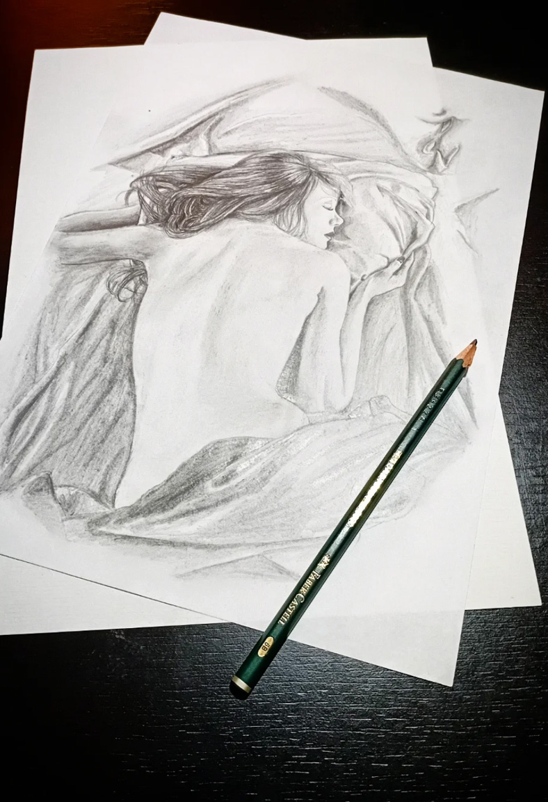 jovem mulher dormindo entre lençóis ilustração